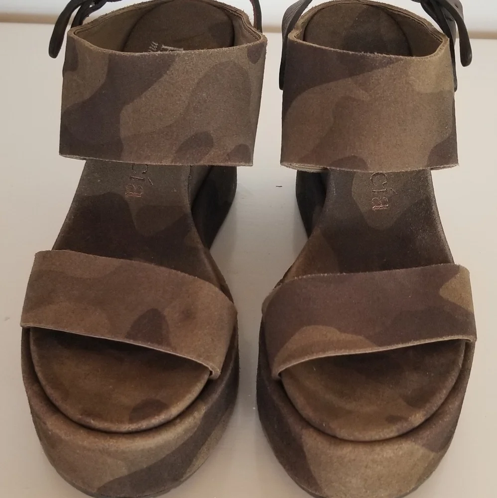 Pedro Garcia Leather High Wedge Platform Sandles